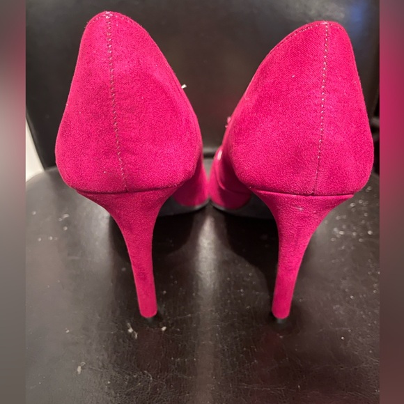 Fuchsia pink suede gold studded vamp shoes 4 inch stilettos 👠 Ladies size 8 1/2 - Picture 8 of 11